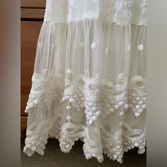 ZARA sleeveless lace dress - Picture 3 of 4